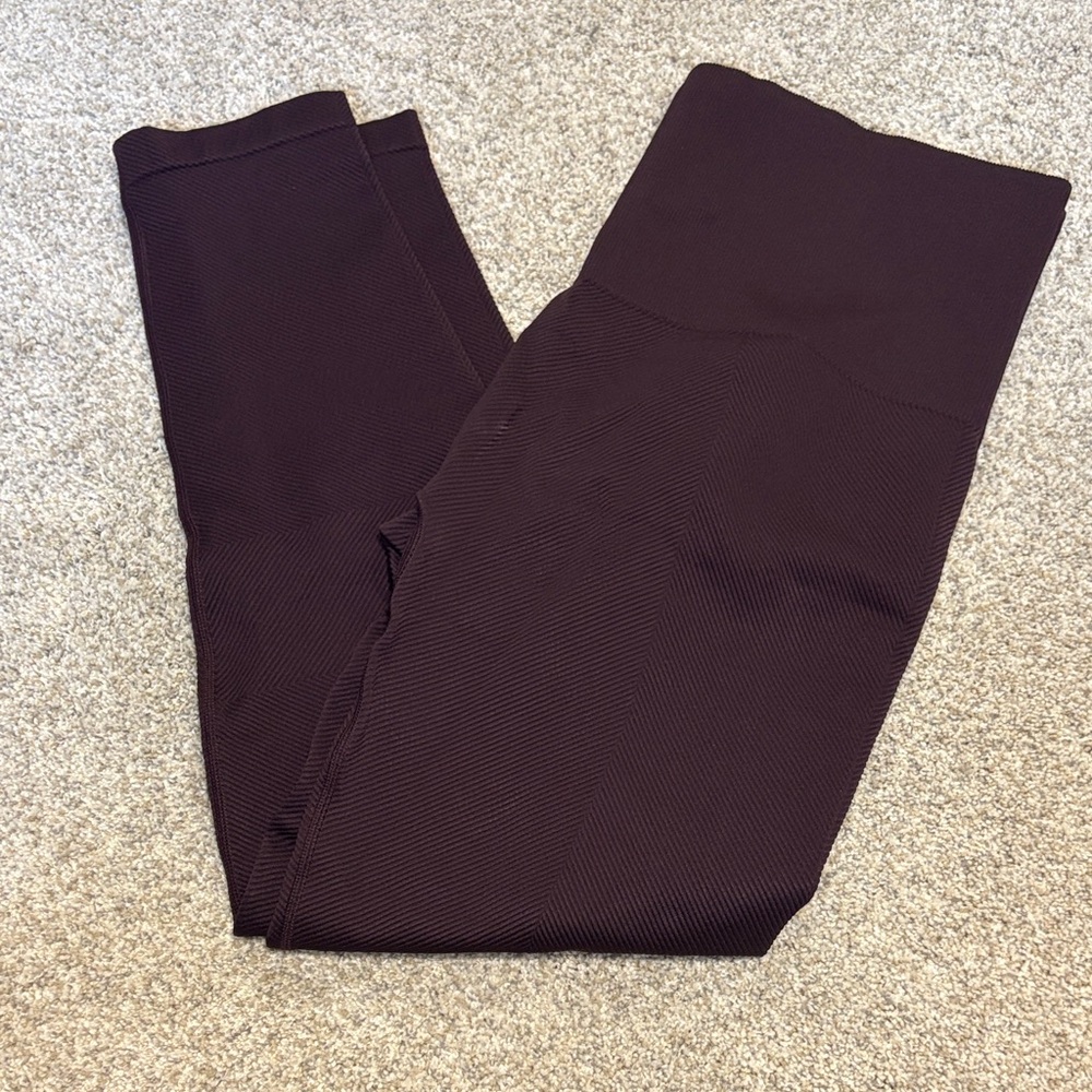SPANX High-Waist Ribbed Leggings in Deep Plum